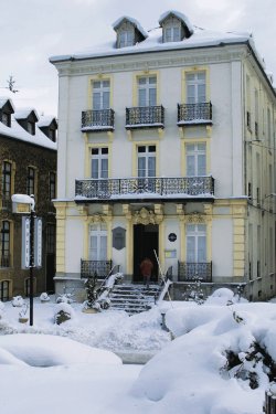 HOTEL EN LA NIEVE